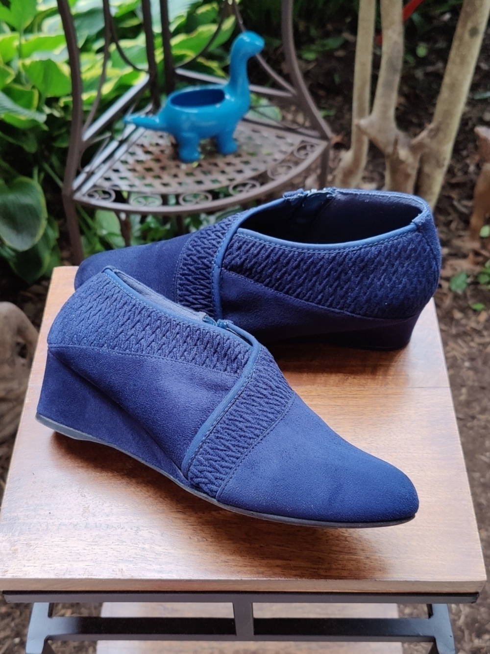 Impo Womens 7 Glamia Booties Low Wedge Heels Navy Blue Stretch Memory Foam Zip